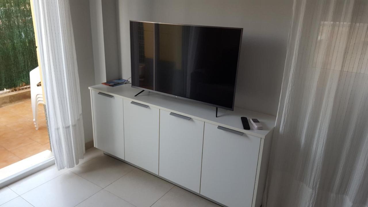 Apartamento en Vera a 300 m de la playa, con patio y salida directa a calle Exterior foto
